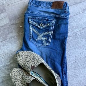 Amethyst distressed jeans